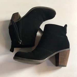 Dolce Vita suede ankle booties